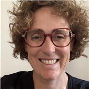 Profesora titulada de francés, inglés y español
Traductora titulada de francés, inglés y español